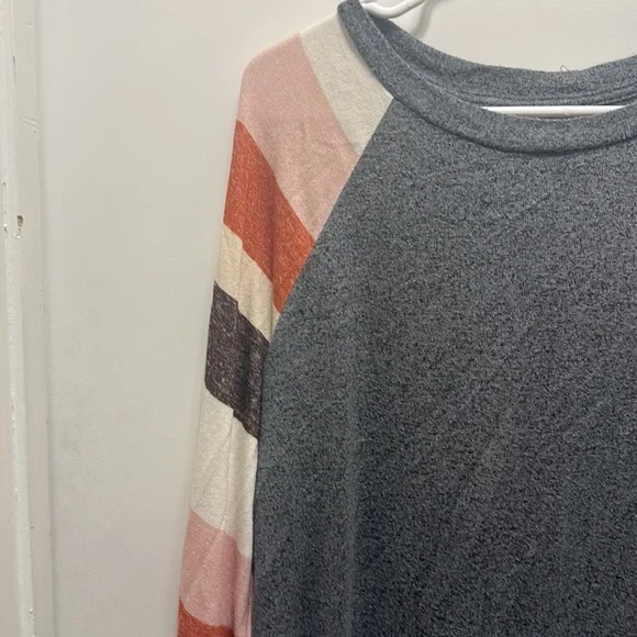 Maurices Long Sleeve Striped Shirt Size L - Picture 4 of 6